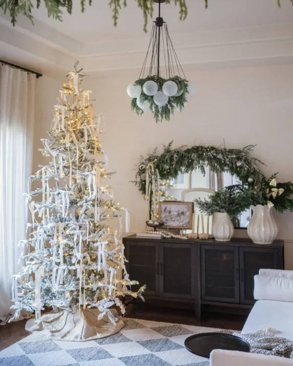 King_Noble_Flock_High_Deff 9' King Noble Flock Artificial Christmas Tree with 700 Warm White LED Lights
