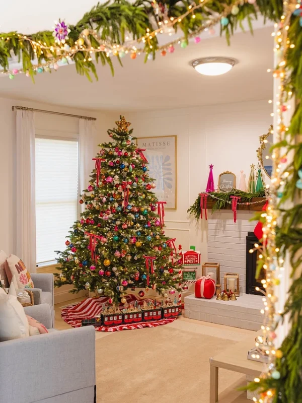 9' Rushmore Fir Artificial Christmas Tree 1000 Warm White LED Lights